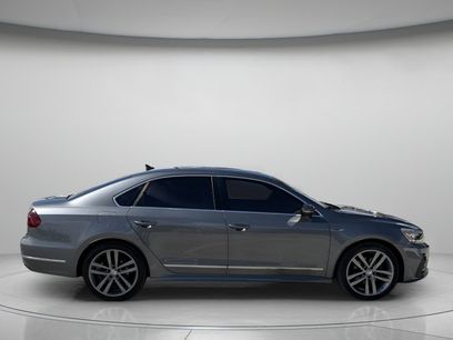 Used 2017 Volkswagen Passat 1.8T R-Line w/ R-Line Lighting Package