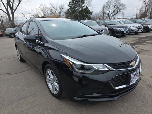 Used 2016 Chevrolet Cruze LT w/ Convenience Package image 5