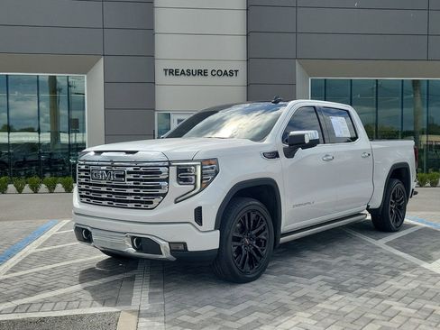 Used 2025 GMC Sierra 1500 Denali w/ Denali Reserve Package AWD/4WD image 1