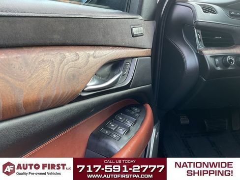 Used 2020 Cadillac Escalade ESV Luxury AWD/4WD image 5