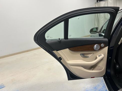 Used 2021 Mercedes-Benz C 300 4MATIC Sedan image 23
