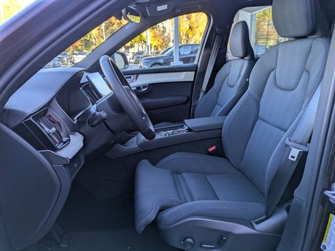 New 2026 Volvo XC90 B6 Ultra w/ Protection Package AWD/4WD image 14