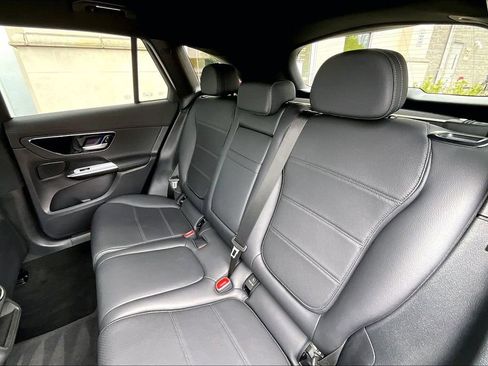 Used 2023 Mercedes-Benz GLC 300 4MATIC image 28