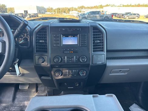 Used 2018 Ford F150 XL w/ Equipment Group 101A Mid image 13