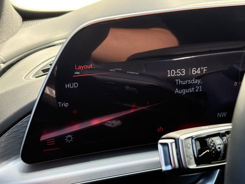 New 2026 Cadillac Lyriq V image 21