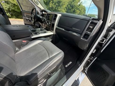 Used 2018 RAM 3500 Laramie w/ Convenience Group AWD/4WD image 25