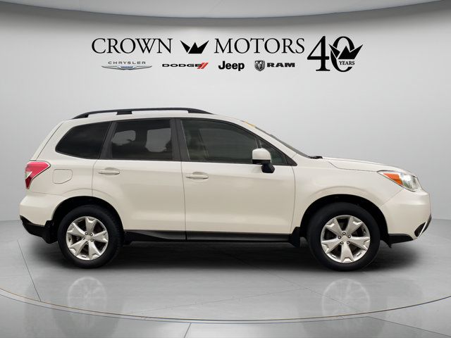 Used 2016 Subaru Forester 2.5i Premium w/ All-Weather Package AWD/4WD image 4