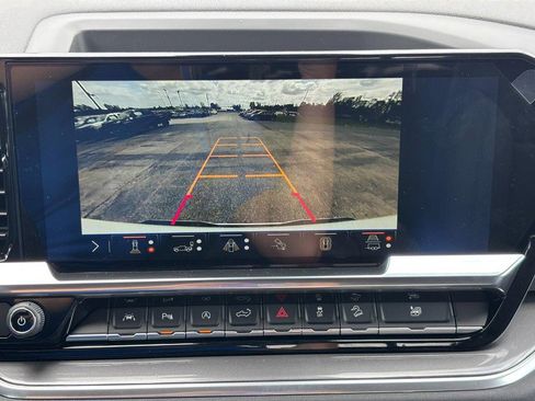 New 2026 Chevrolet Silverado 1500 High Country w/ Z71 Off-Road Package image 16