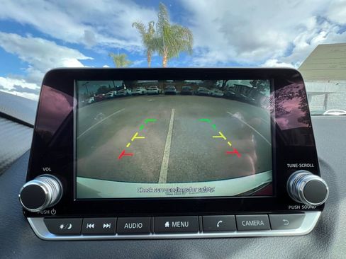 New 2025 Nissan Sentra SR image 22