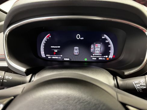 Used 2025 Acura MDX A-Spec image 29