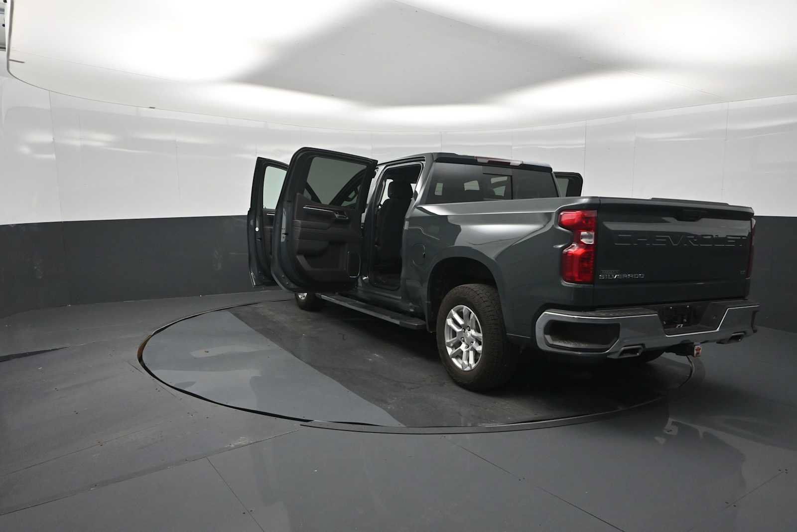 Used 2025 Chevrolet Silverado 1500 LT w/ Z71 Off-Road Package AWD/4WD image 67