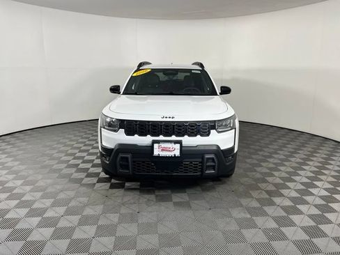 Used 2026 Jeep Cherokee Limited AWD/4WD image 2