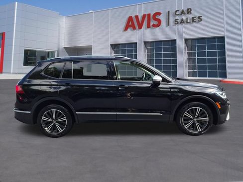 Used 2024 Volkswagen Tiguan Wolfsburg Edition FWD image 5
