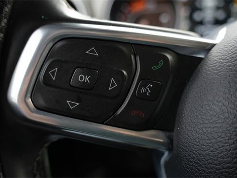 Used 2022 Jeep Wrangler Unlimited Sahara image 14