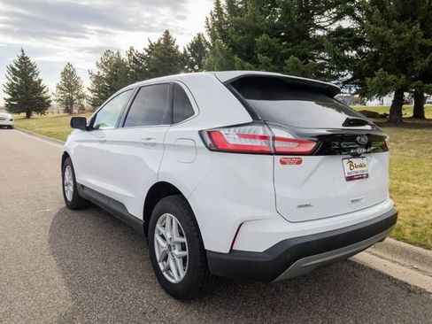 Used 2022 Ford Edge SEL w/ Cold Weather Package AWD/4WD image 7
