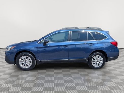 Used 2019 Subaru Outback 2.5i Premium AWD/4WD image 2