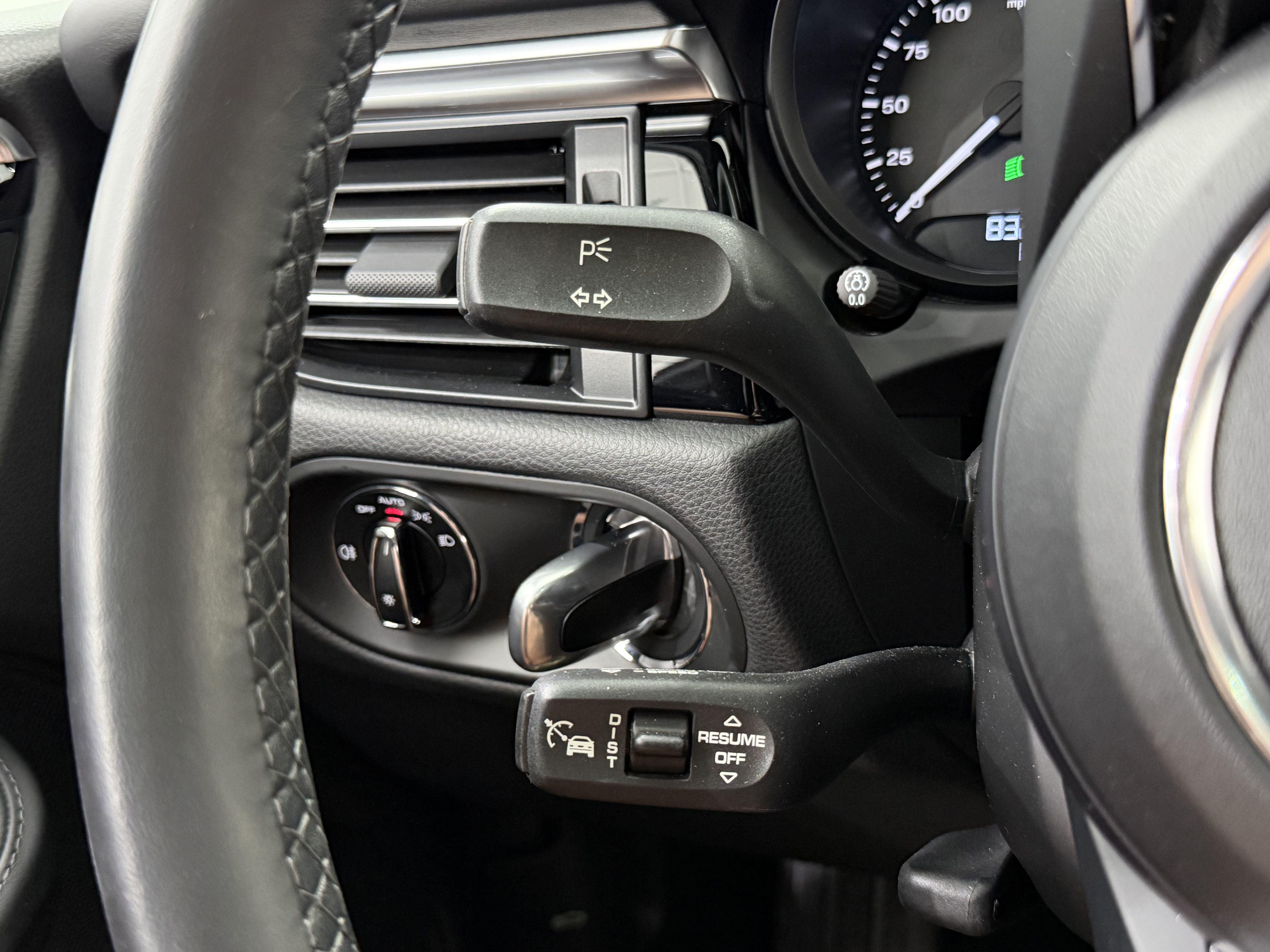 Certified 2024 Porsche Macan S AWD/4WD image 50