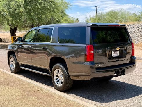Used 2018 Chevrolet Suburban LT AWD/4WD image 3