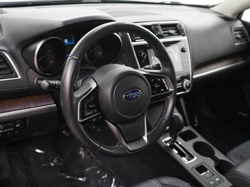 Used 2018 Subaru Outback 2.5i Limited AWD/4WD image 21