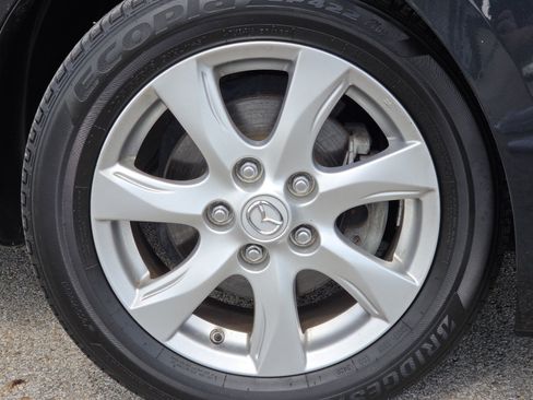 Used 2011 MAZDA MAZDA3 i Touring FWD image 6