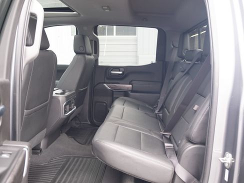 Used 2019 Chevrolet Silverado 1500 LTZ w/ LTZ Premium Package AWD/4WD image 18