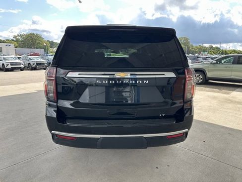 Certified 2024 Chevrolet Suburban LT image 7