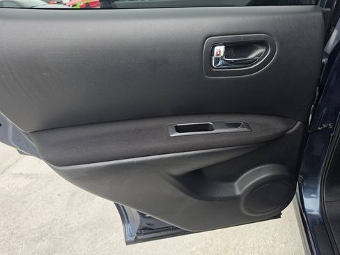 Used 2013 Nissan Rogue SV w/ Premium Pkg FWD image 20