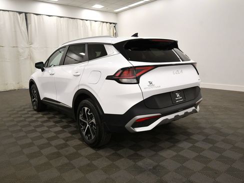 Certified 2023 Kia Sportage EX AWD/4WD image 5