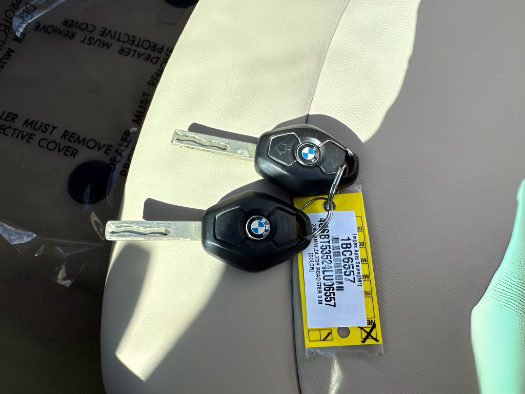Used 2004 BMW Z4 3.0i RWD image 22