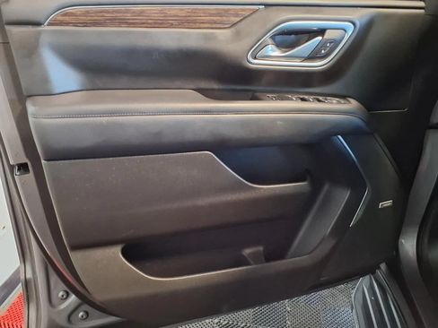 Used 2021 Chevrolet Tahoe High Country AWD/4WD image 17