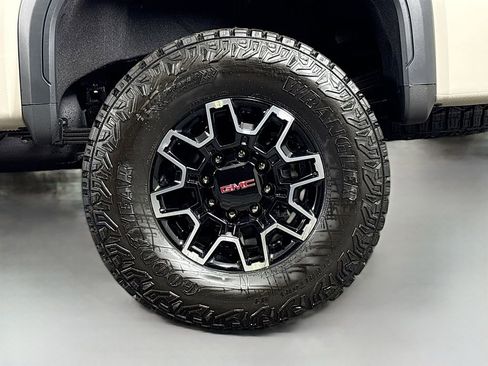 New 2026 GMC Sierra 2500 AT4X image 33