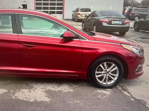 Used 2015 Hyundai Sonata SE FWD image 6
