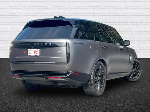 Used 2022 Land Rover Range Rover Long Wheelbase SE AWD/4WD image 6