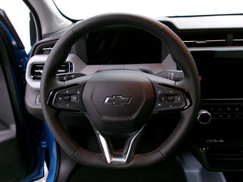 New 2027 Chevrolet Bolt RS w/ Technology Package FWD image 7