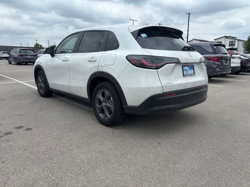 Used 2026 Honda HR-V LX image 3