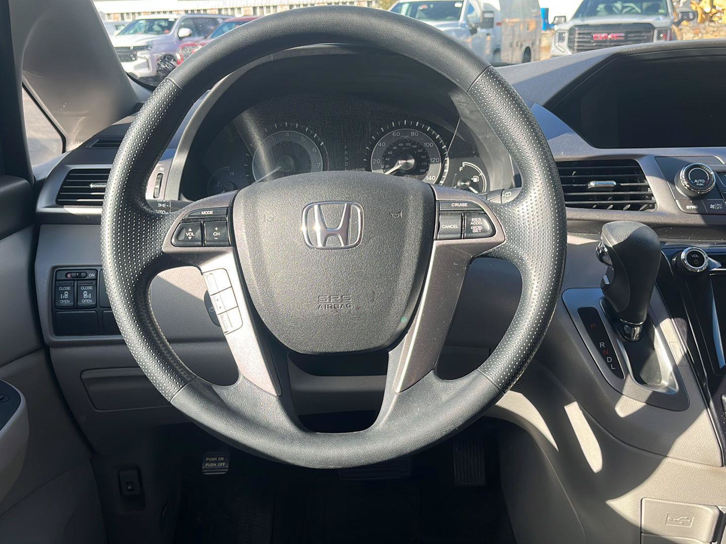 Used 2016 Honda Odyssey SE image 34