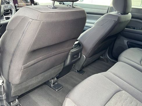 Used 2025 Nissan Pathfinder SV FWD image 24