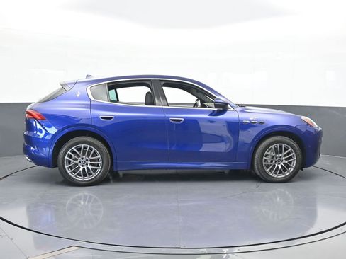 Used 2024 Maserati Grecale GT image 7