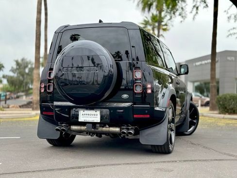 Used 2023 Land Rover Defender 90 V8 AWD/4WD image 2
