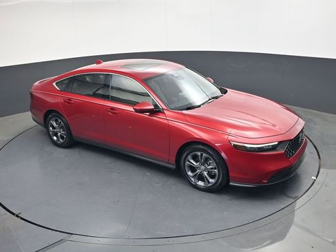 Used 2023 Honda Accord EX image 19