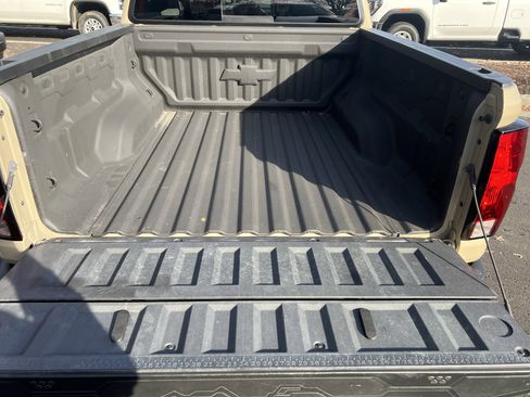 Certified 2023 Chevrolet Colorado Trail Boss w/ Technology Package image 31