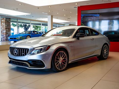 Used 2023 Mercedes-Benz C 63 AMG S image 4