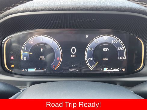 Used 2024 Jeep Wagoneer Series II w/ Flexible Seating Group RWD image 24