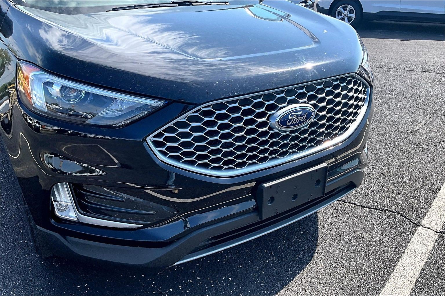 Used 2024 Ford Edge SEL w/ Convenience Package AWD/4WD image 4
