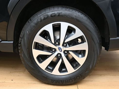 Used 2023 Subaru Outback Premium AWD/4WD image 11