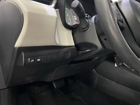 Certified 2023 Toyota Corolla LE image 14