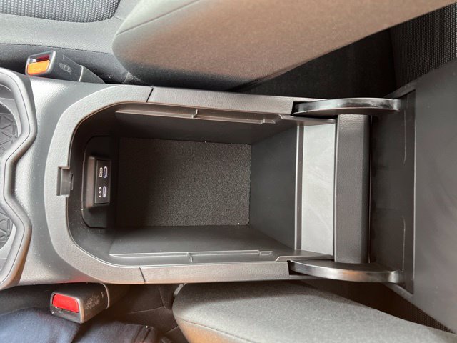 Used 2024 Toyota RAV4 LE AWD/4WD image 22