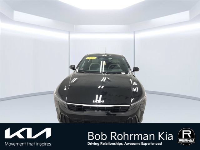 Used 2025 Kia K4 GT-Line w/ GT-Line Premium Package FWD image 9
