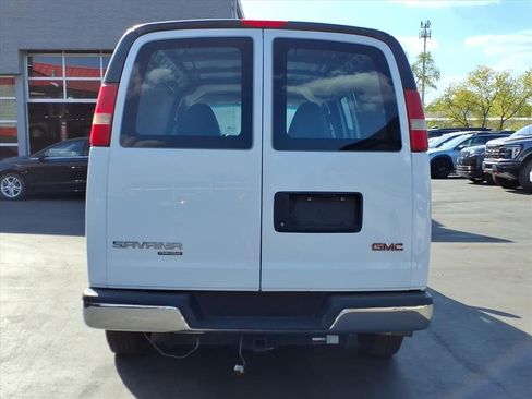 Used 2015 GMC Savana 2500 image 4