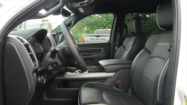 Certified 2025 RAM 2500 Laramie w/ Sport Appearance Package AWD/4WD image 7